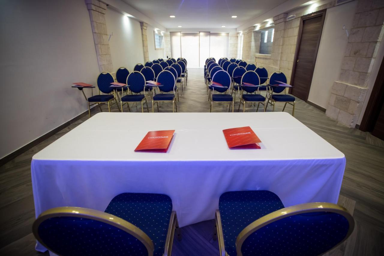 פאלמי Caposperone Resort מראה חיצוני תמונה