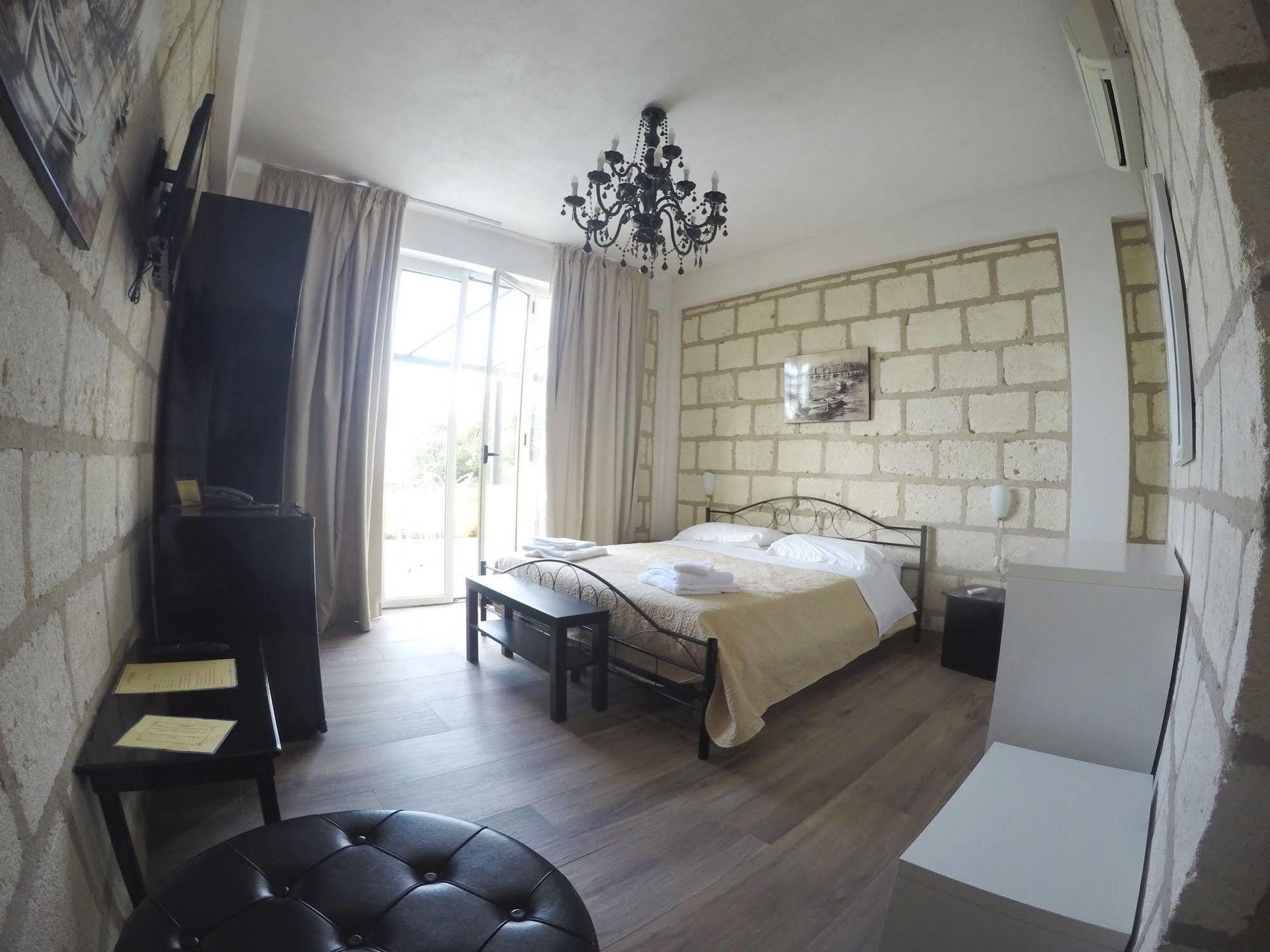 פאלמי Caposperone Resort מראה חיצוני תמונה
