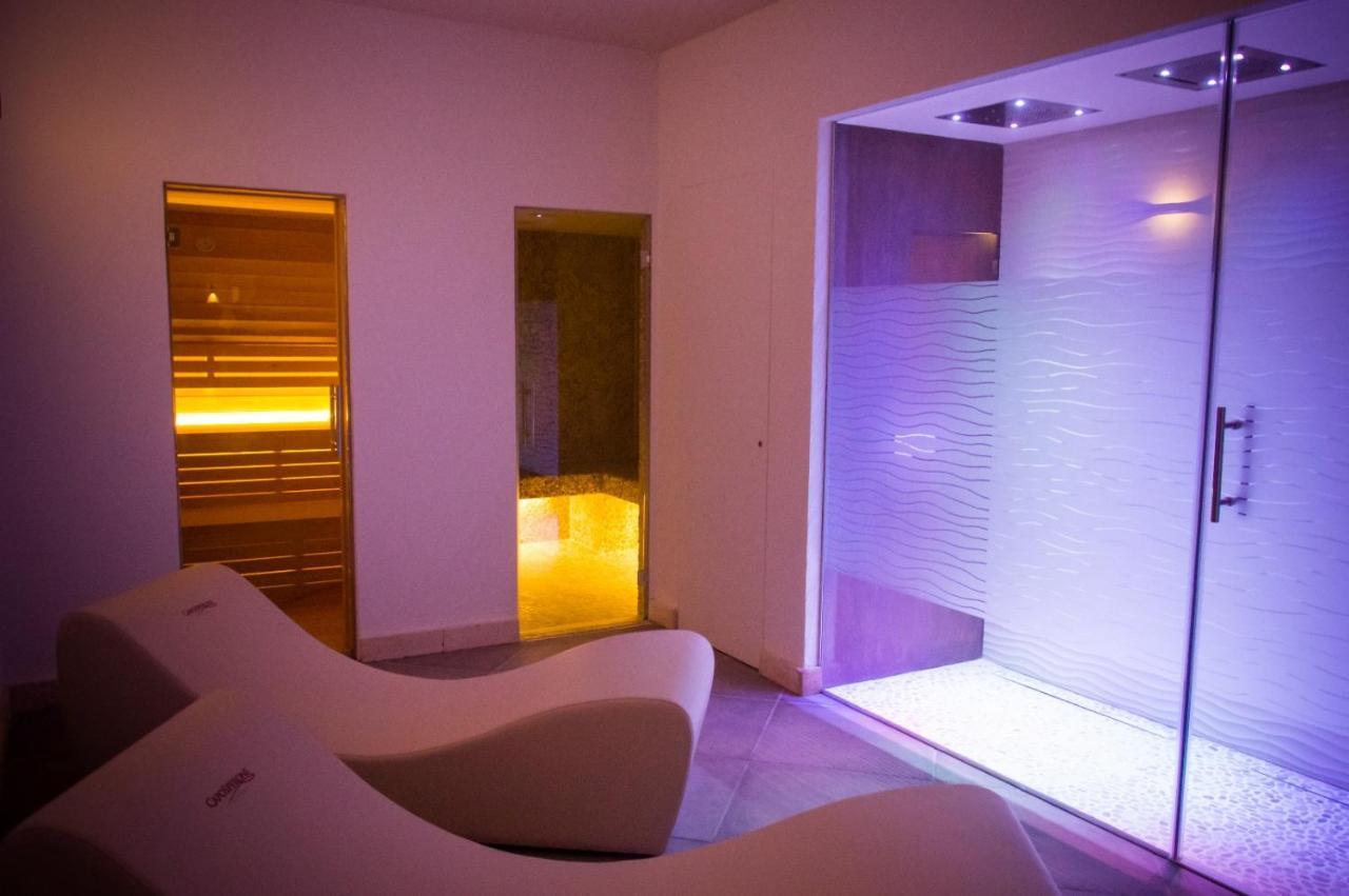 פאלמי Caposperone Resort מראה חיצוני תמונה