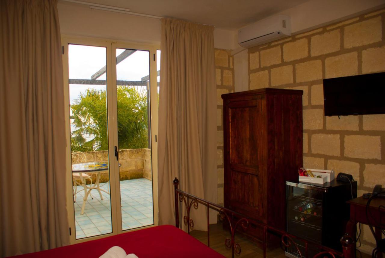 פאלמי Caposperone Resort מראה חיצוני תמונה